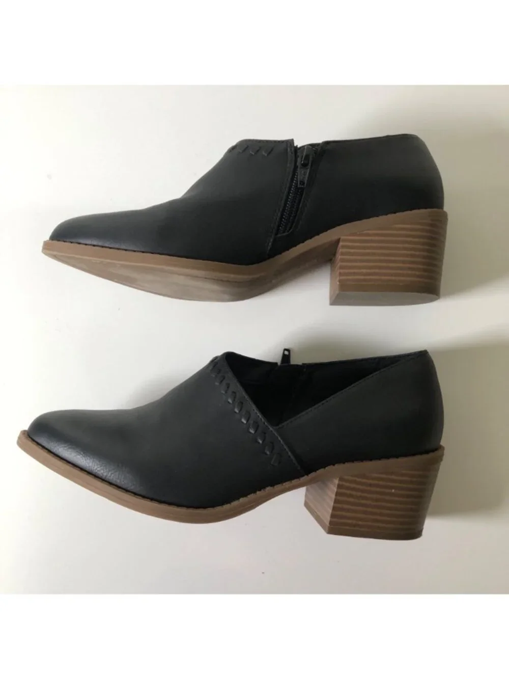 Maurices Amanda Ankle Bootie Womens Size 7M Black Faux Leather Block Heels